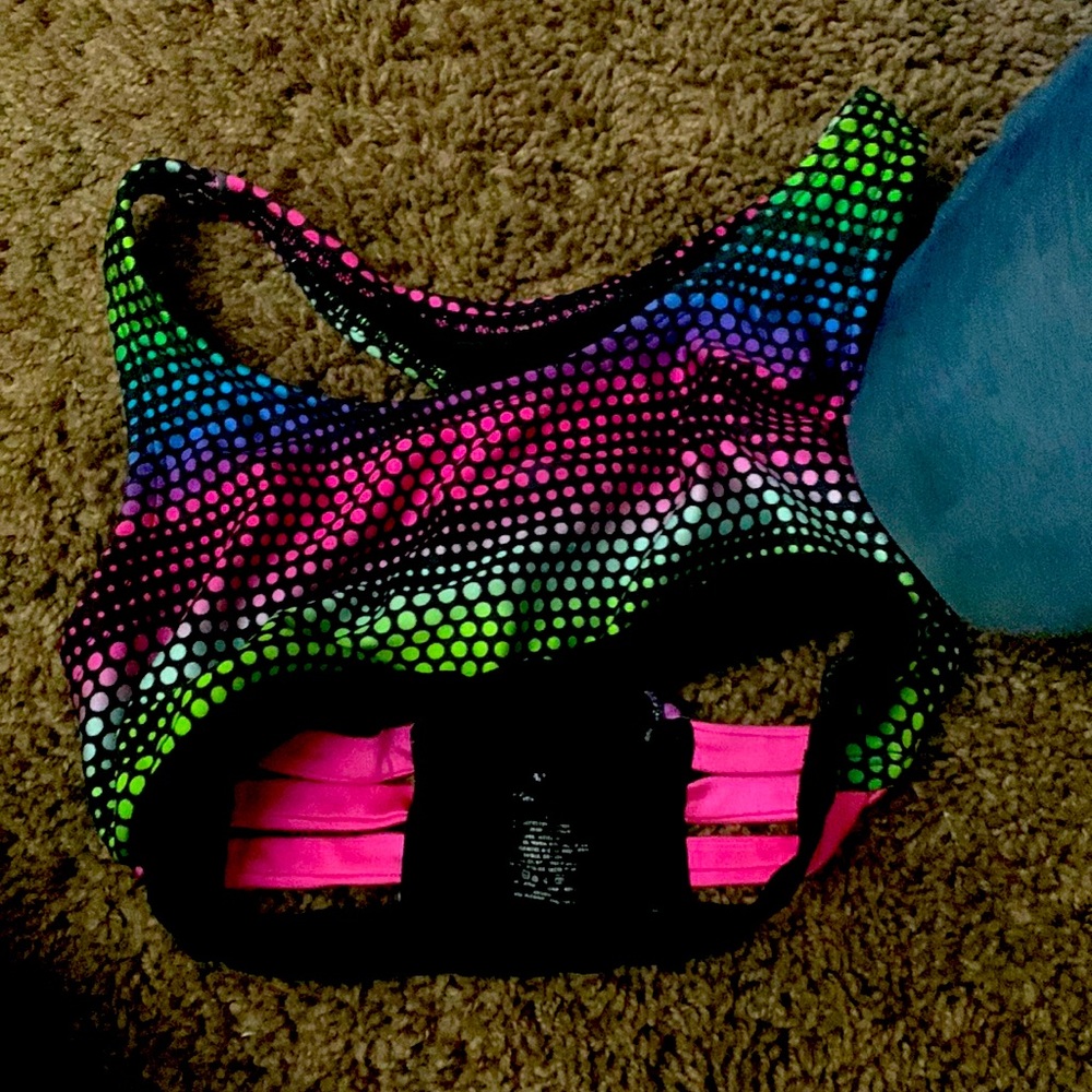 Sports bra